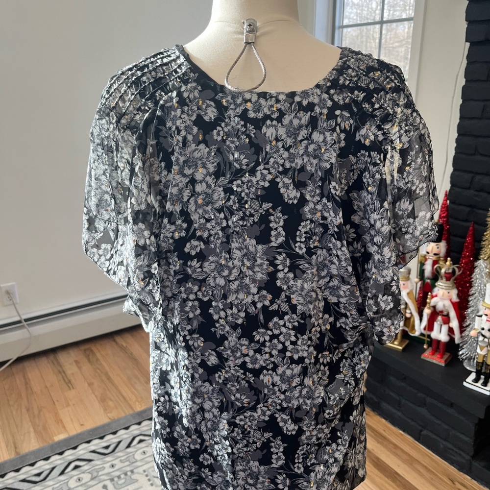 WHITE HOUSE BLACK MARKET Lined Delicate Floral Short Sleeve Women Shirt Top - Picture 5 of 6